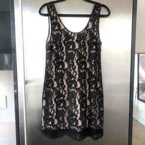 Wilfred lace shift dress